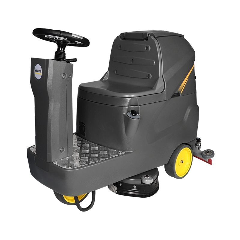 驾驶式扫地机